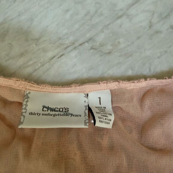 Chico’s sleeveless knit lace top in dusty rose size 1 or M - Picture 4 of 6